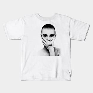 Sinead O'connor // Vintage Style Design Kids T-Shirt